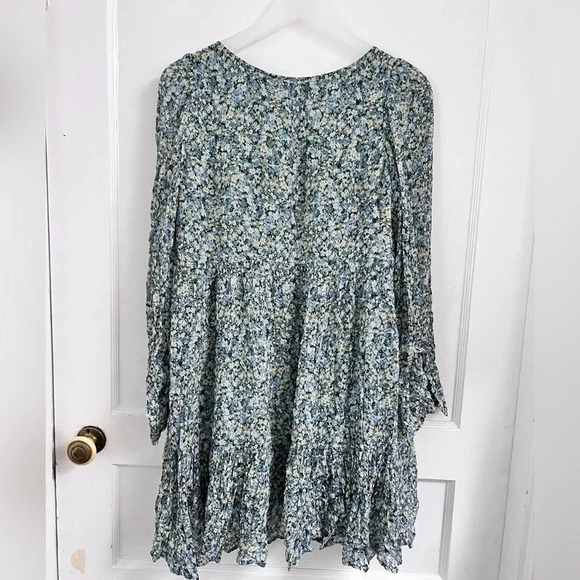 Sézane Aurena Dress in Garden
Blue Size 36 FR US 4 Sold Out - Picture 6 of 6